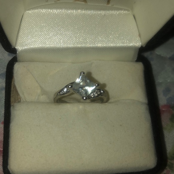 Jewelry - Engagement ring